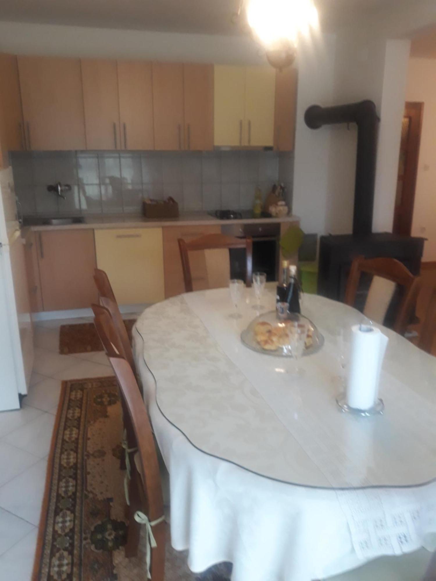 Apartman Lana Kijevo Exterior foto