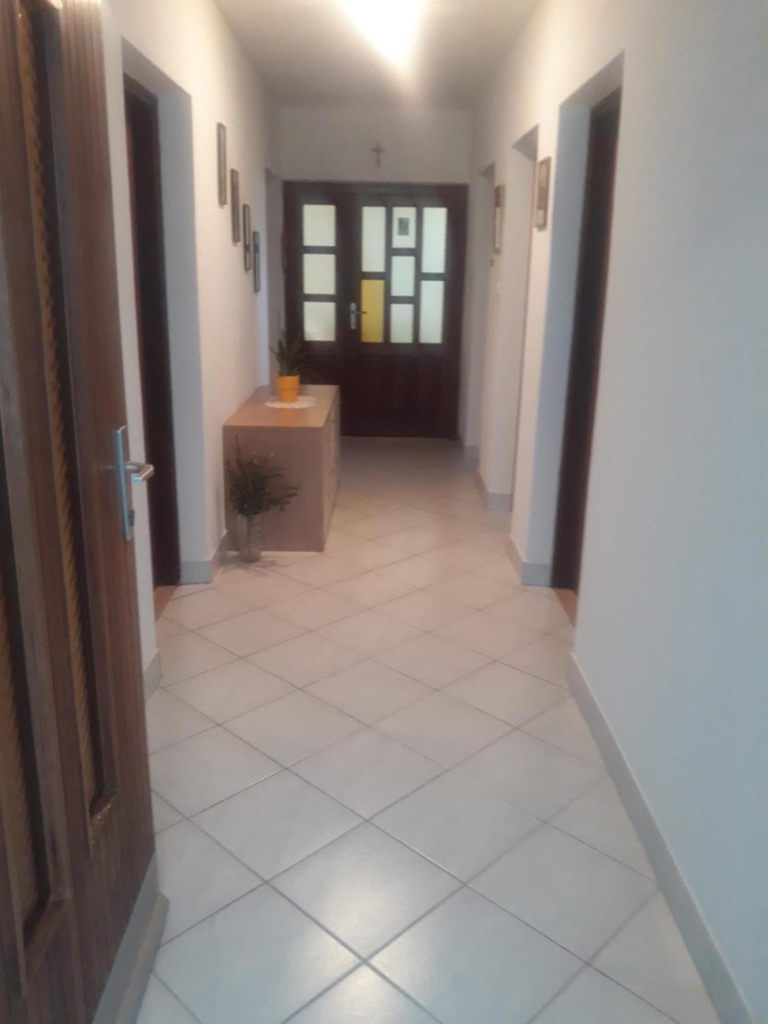 Apartman Lana Kijevo Exterior foto